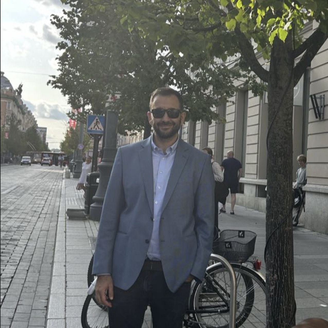 Mutlu Demir